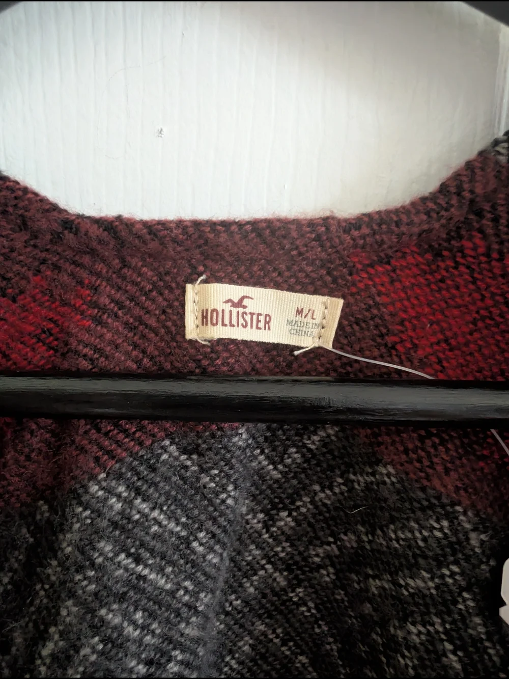 NWT Hollister Women's Red and Gray Geometric Fringe Poncho Size Medium/Large